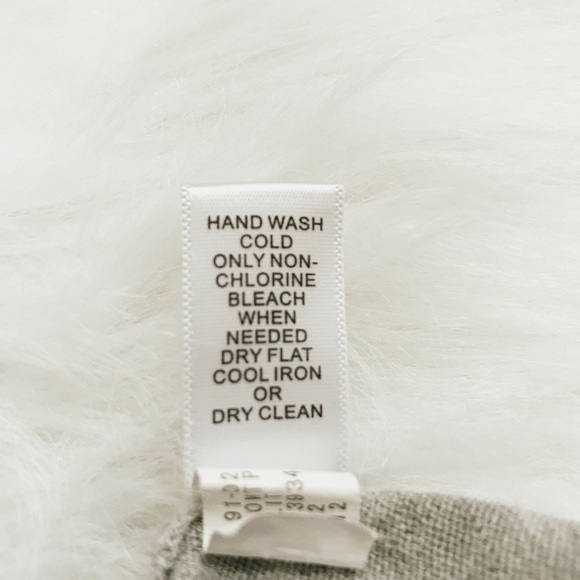 Banana Republic Grey Silk Blend Top w/ Bow - Picture 4 of 7